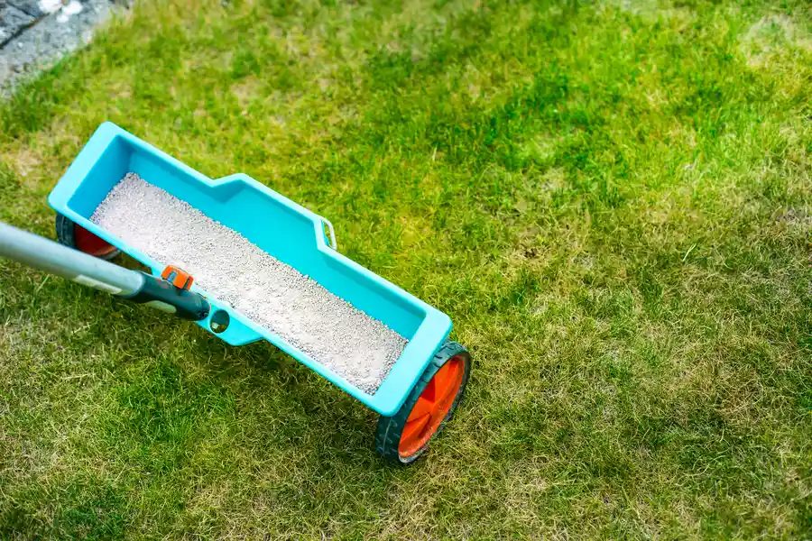Experienced Lawn Fertilization New Baltimore, MI Experienced Lawn Fertilization New Baltimore, MI