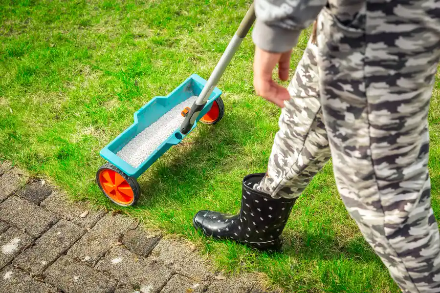 Local Lawn Fertilization New Baltimore, MI Local Lawn Fertilization New Baltimore, MI