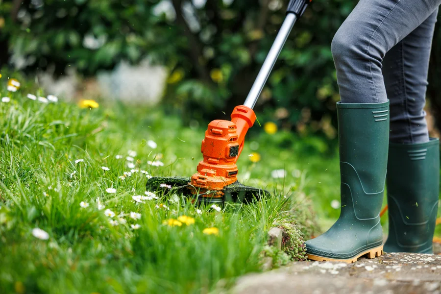 Quality Lawn Care Service New Baltimore, MI Quality Lawn Care Service New Baltimore, MI